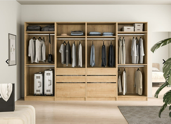 Schrank aus Hamilton Eiche mit extra viel Stauraum